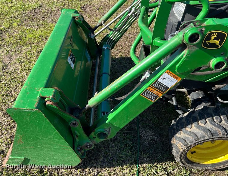 image for item MH9968 2015 John Deere 1025R  MFWD tractor