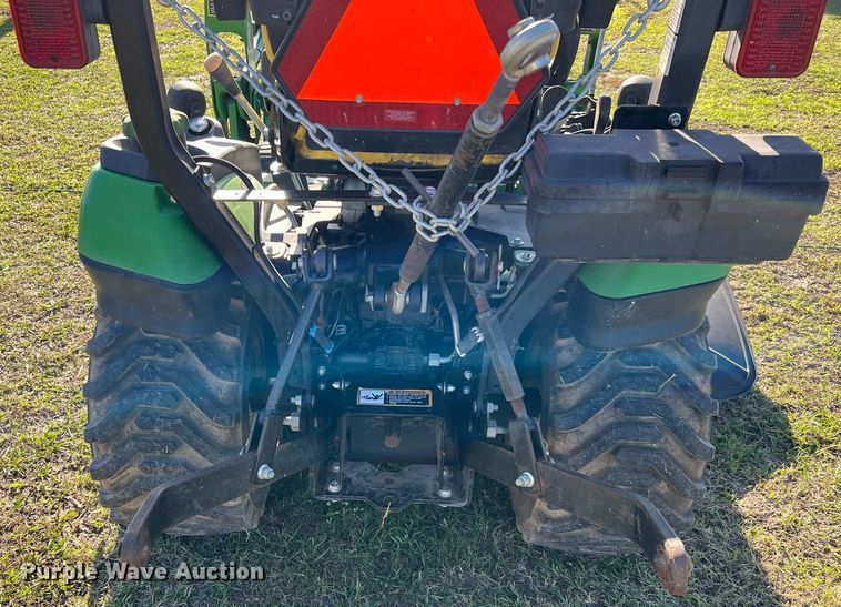 image for item MH9968 2015 John Deere 1025R  MFWD tractor