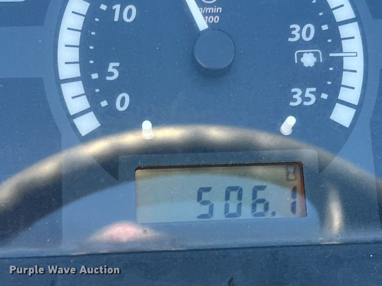 image for item MH9968 2015 John Deere 1025R  MFWD tractor