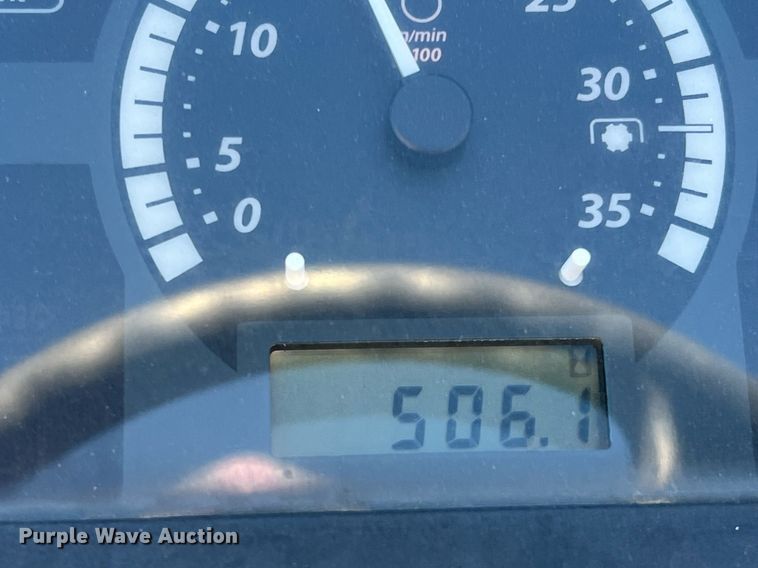 image for item MH9968 2015 John Deere 1025R  MFWD tractor