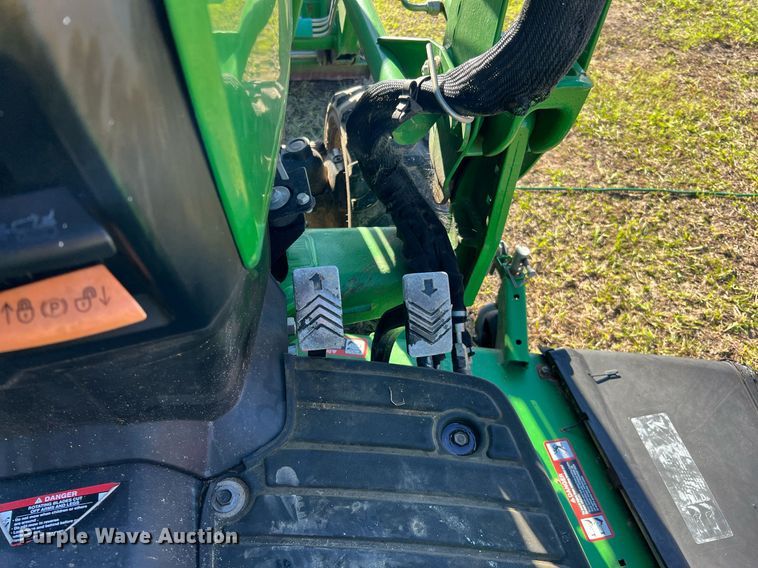 image for item MH9968 2015 John Deere 1025R  MFWD tractor