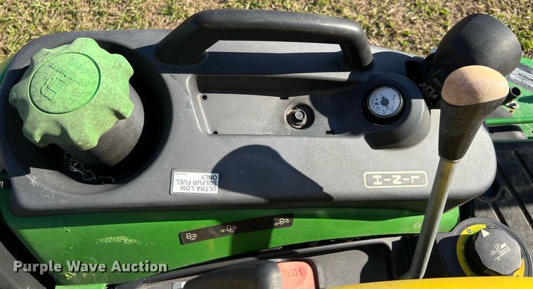 image for item MH9968 2015 John Deere 1025R  MFWD tractor