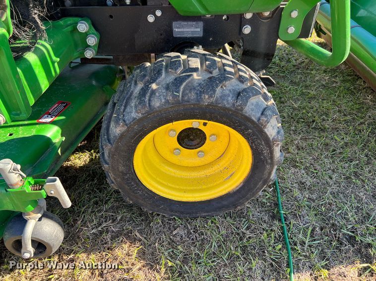 image for item MH9968 2015 John Deere 1025R  MFWD tractor