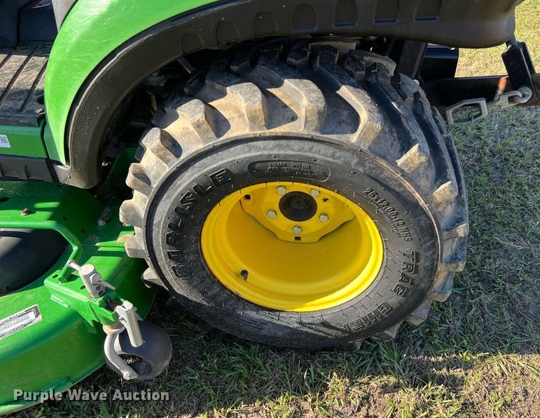 image for item MH9968 2015 John Deere 1025R  MFWD tractor