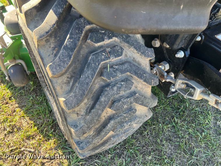 image for item MH9968 2015 John Deere 1025R  MFWD tractor