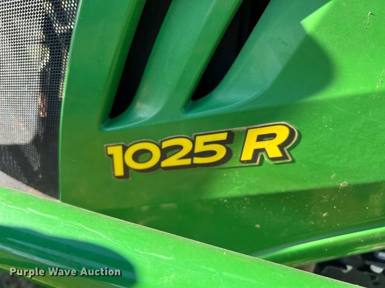image for item MH9968 2015 John Deere 1025R  MFWD tractor