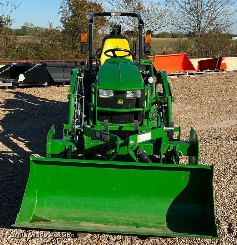 image for item MH9973 2020 John Deere 1025R  MFWD tractor