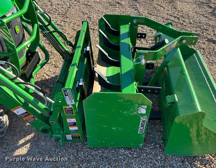image for item MH9973 2020 John Deere 1025R  MFWD tractor
