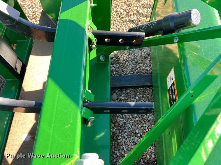 image for item MH9973 2020 John Deere 1025R  MFWD tractor