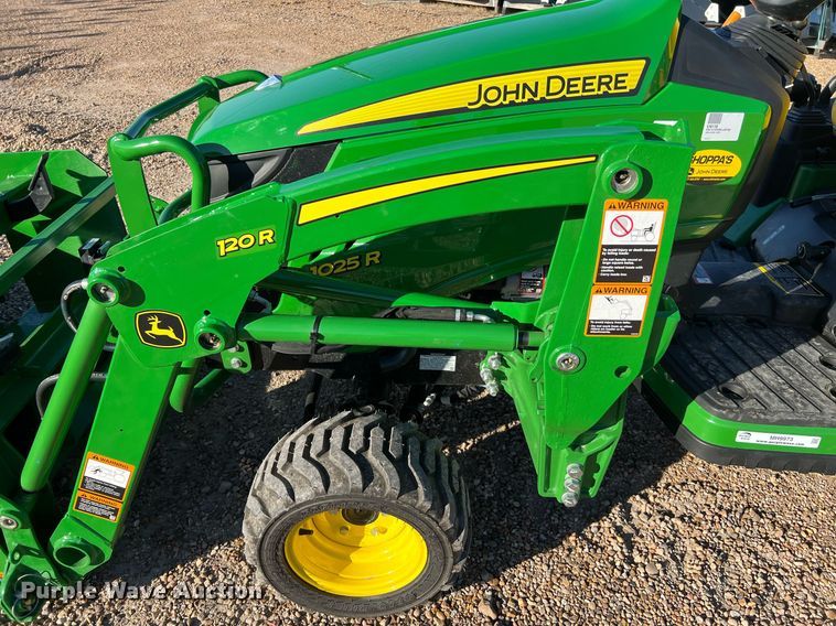 image for item MH9973 2020 John Deere 1025R  MFWD tractor