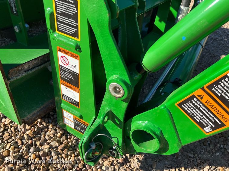 image for item MH9973 2020 John Deere 1025R  MFWD tractor