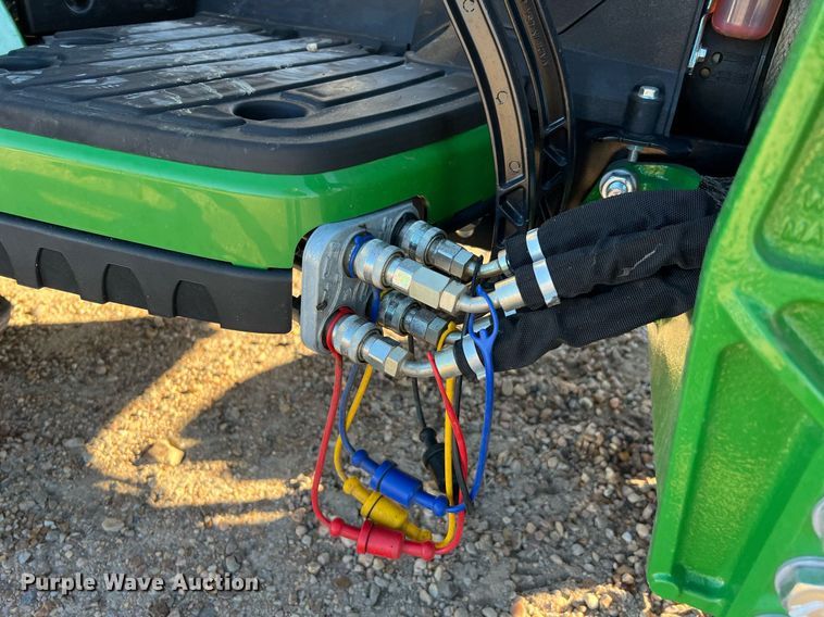 image for item MH9973 2020 John Deere 1025R  MFWD tractor