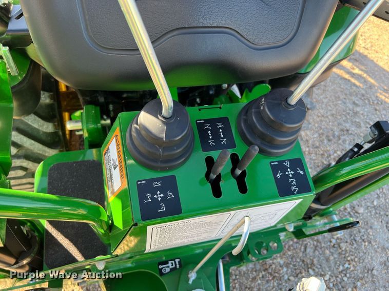 image for item MH9973 2020 John Deere 1025R  MFWD tractor