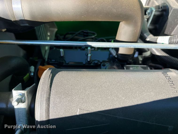 image for item MH9973 2020 John Deere 1025R  MFWD tractor