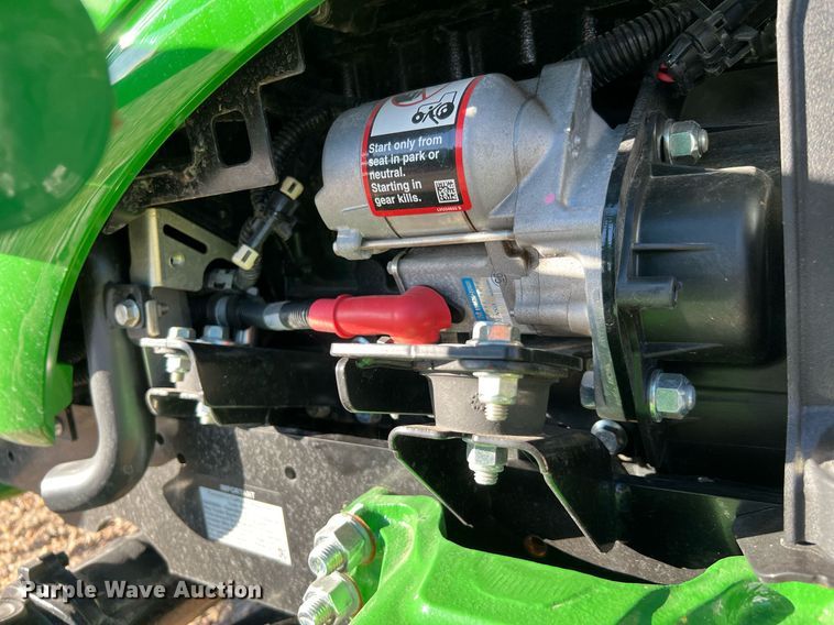 image for item MH9973 2020 John Deere 1025R  MFWD tractor