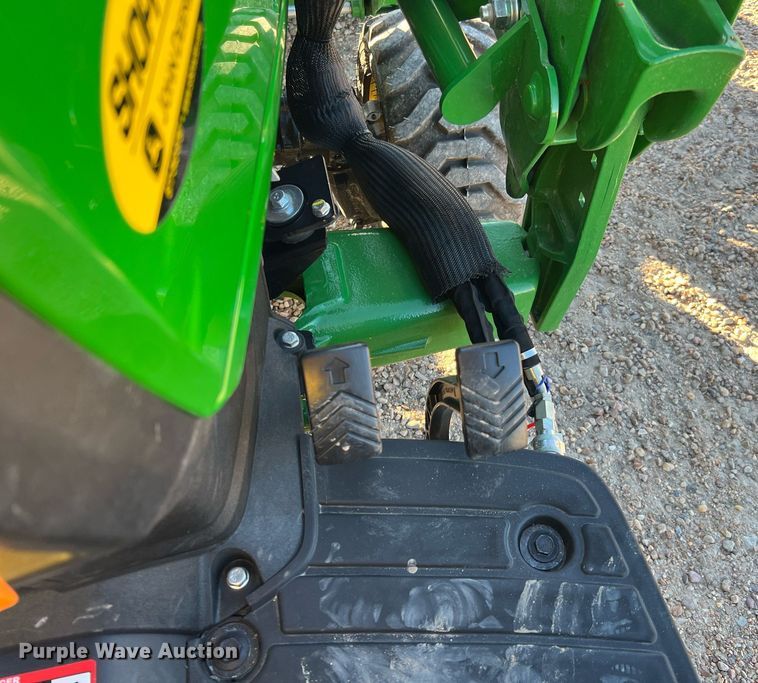 image for item MH9973 2020 John Deere 1025R  MFWD tractor