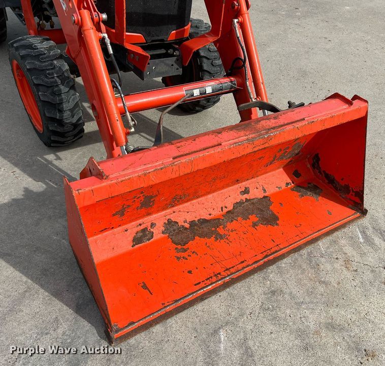 image for item MH9977 2020 Kubota B2650HSD-C  MFWD tractor