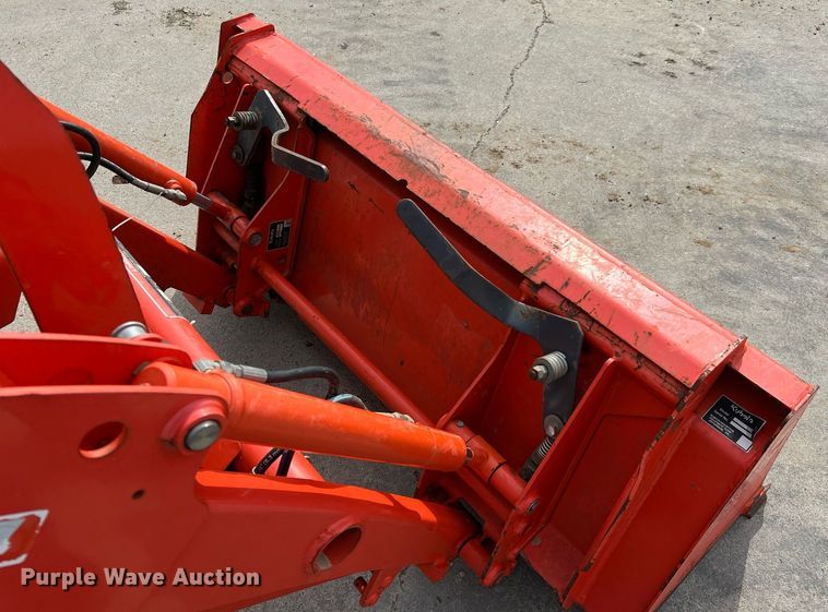 image for item MH9977 2020 Kubota B2650HSD-C  MFWD tractor