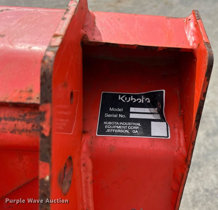 image for item MH9977 2020 Kubota B2650HSD-C  MFWD tractor