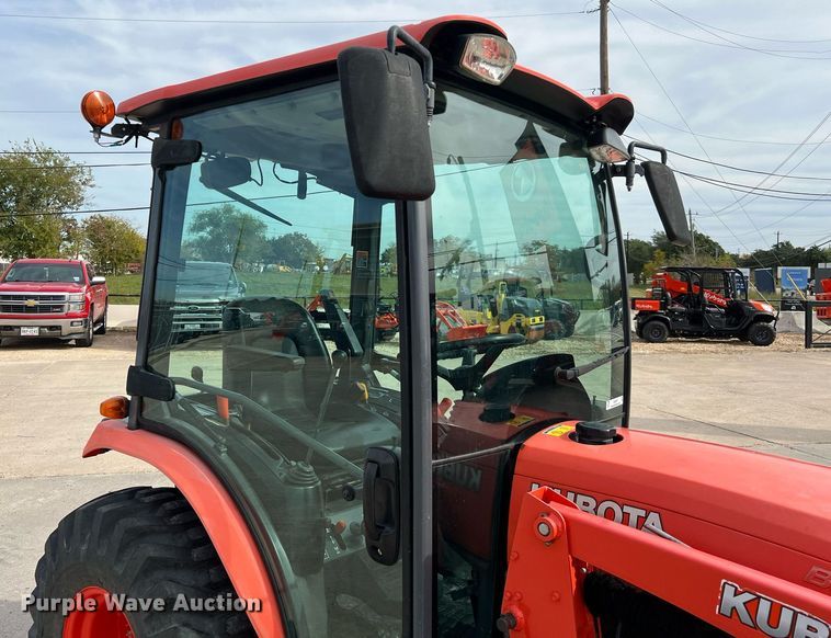 image for item MH9977 2020 Kubota B2650HSD-C  MFWD tractor
