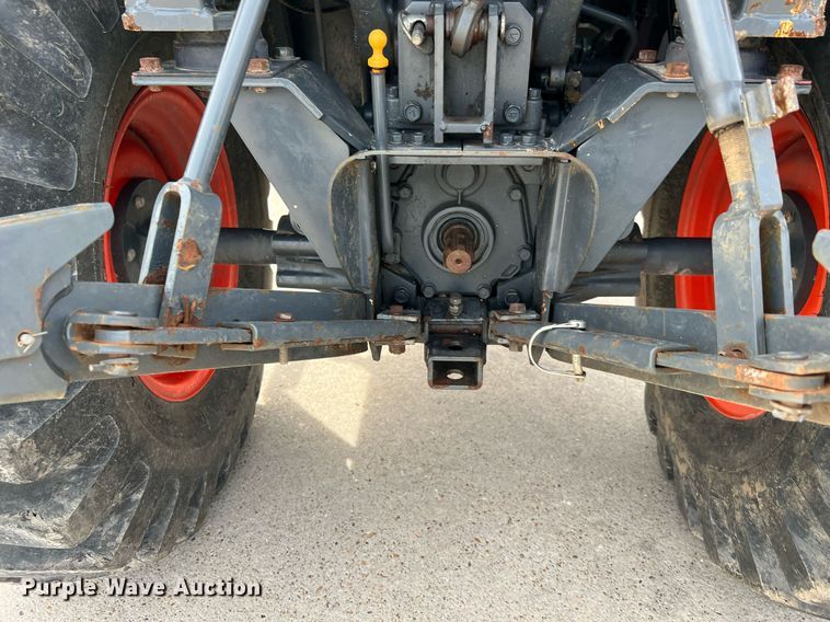 image for item MH9977 2020 Kubota B2650HSD-C  MFWD tractor