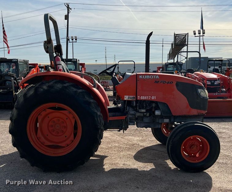 image for item MH9978 2007 Kubota M7040F  tractor