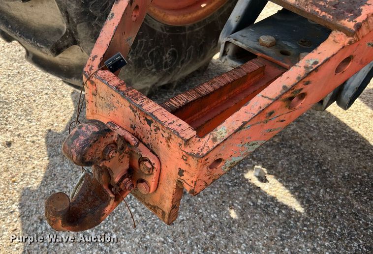 image for item MH9978 2007 Kubota M7040F  tractor