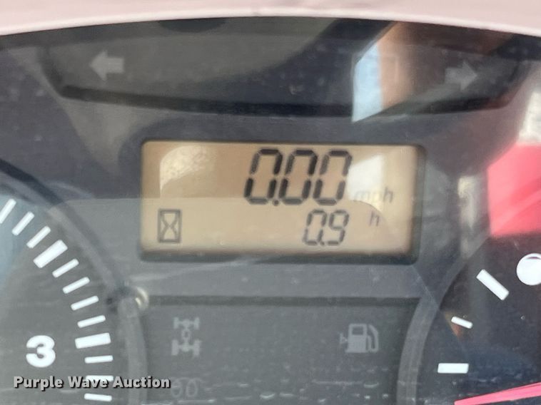 image for item MH9978 2007 Kubota M7040F  tractor