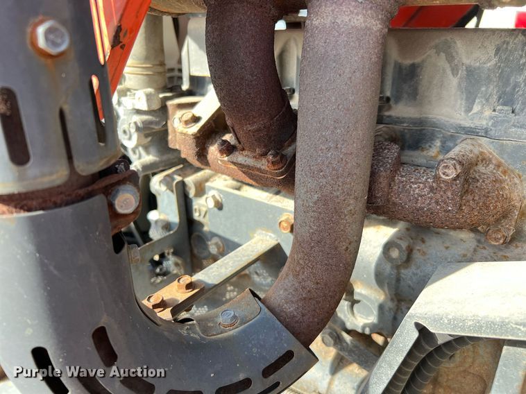 image for item MH9978 2007 Kubota M7040F  tractor