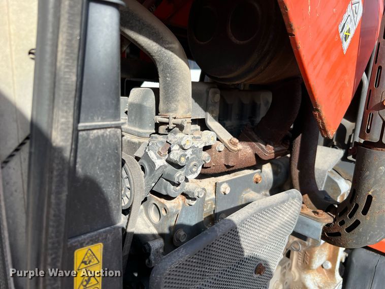 image for item MH9978 2007 Kubota M7040F  tractor