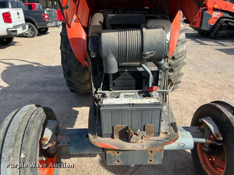 image for item MH9978 2007 Kubota M7040F  tractor