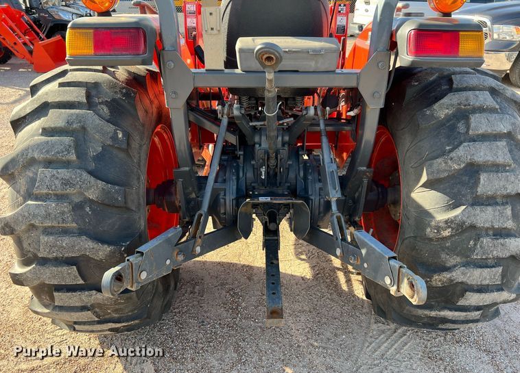 image for item MH9979 2019 Kubota MX5200HST  MFWD tractor