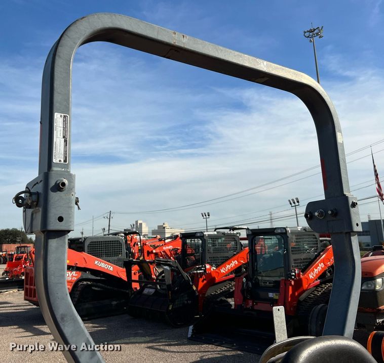 image for item MH9979 2019 Kubota MX5200HST  MFWD tractor