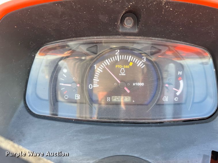 image for item MH9979 2019 Kubota MX5200HST  MFWD tractor