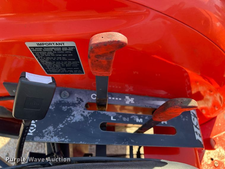 image for item MH9979 2019 Kubota MX5200HST  MFWD tractor