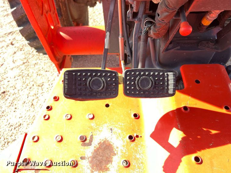 image for item MH9979 2019 Kubota MX5200HST  MFWD tractor