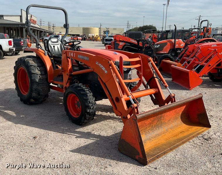 image for item MH9981 2012 Kubota L3940HST  MFWD tractor