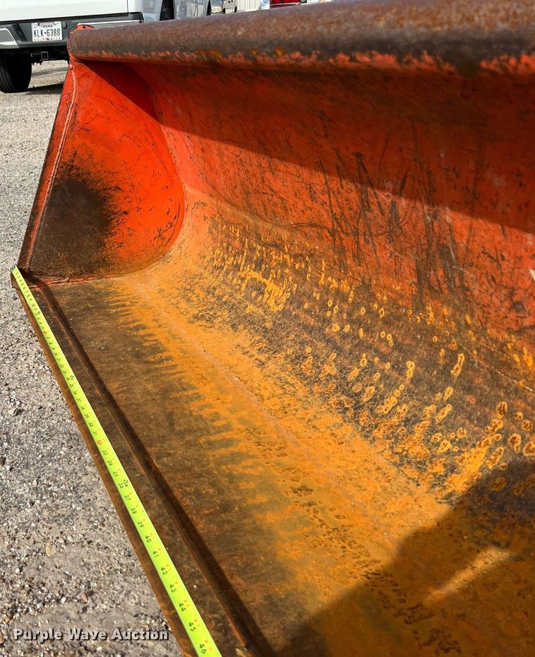 image for item MH9981 2012 Kubota L3940HST  MFWD tractor