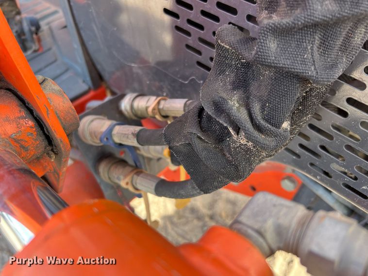 image for item MH9981 2012 Kubota L3940HST  MFWD tractor