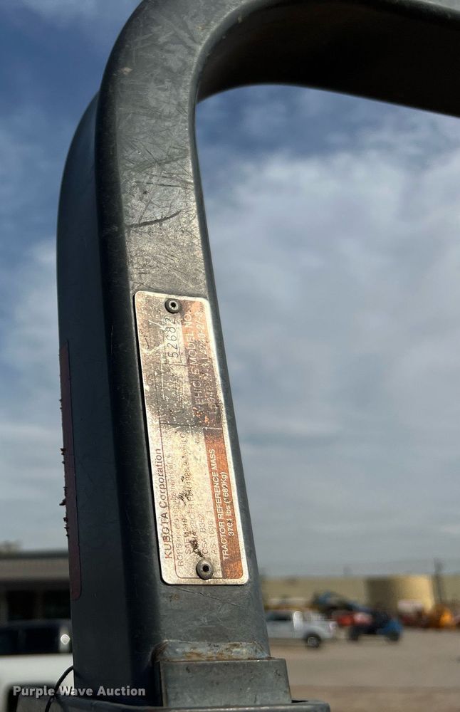 image for item MH9981 2012 Kubota L3940HST  MFWD tractor