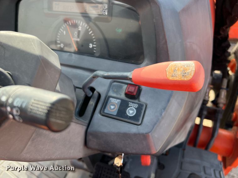 image for item MH9981 2012 Kubota L3940HST  MFWD tractor