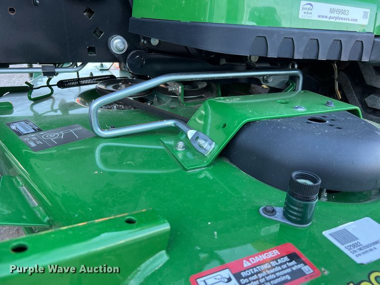 image for item MH9983 2021 John Deere 1025R  MFWD tractor