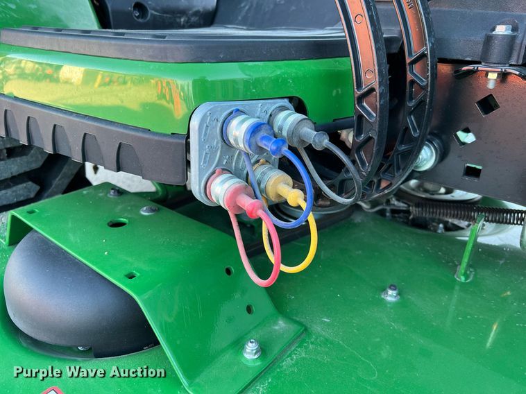 image for item MH9983 2021 John Deere 1025R  MFWD tractor