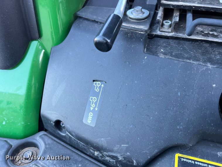 image for item MH9983 2021 John Deere 1025R  MFWD tractor