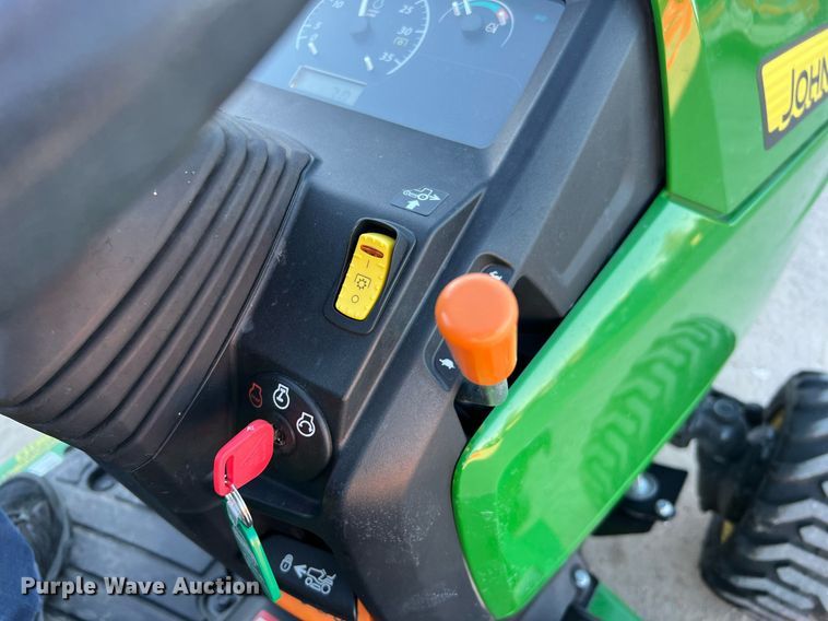 image for item MH9983 2021 John Deere 1025R  MFWD tractor