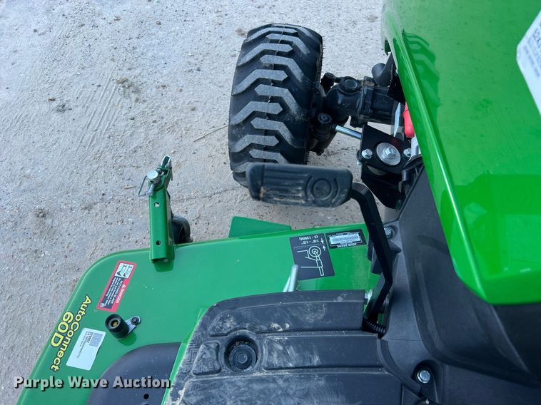 image for item MH9983 2021 John Deere 1025R  MFWD tractor