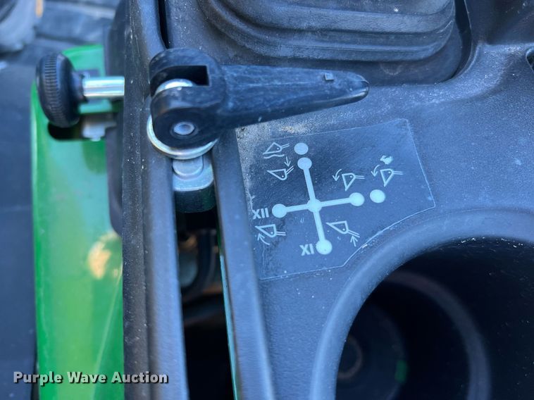 image for item MH9983 2021 John Deere 1025R  MFWD tractor