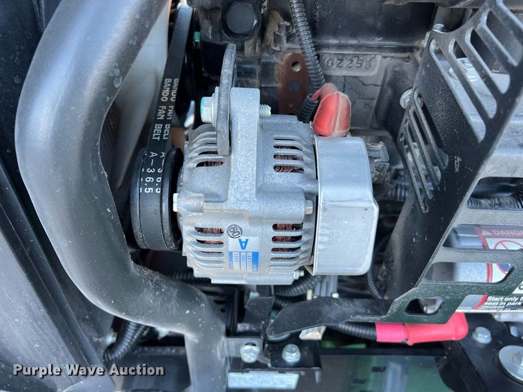 image for item MH9983 2021 John Deere 1025R  MFWD tractor