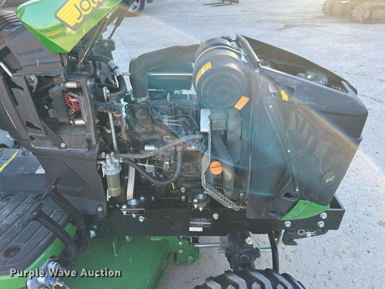 image for item MH9983 2021 John Deere 1025R  MFWD tractor