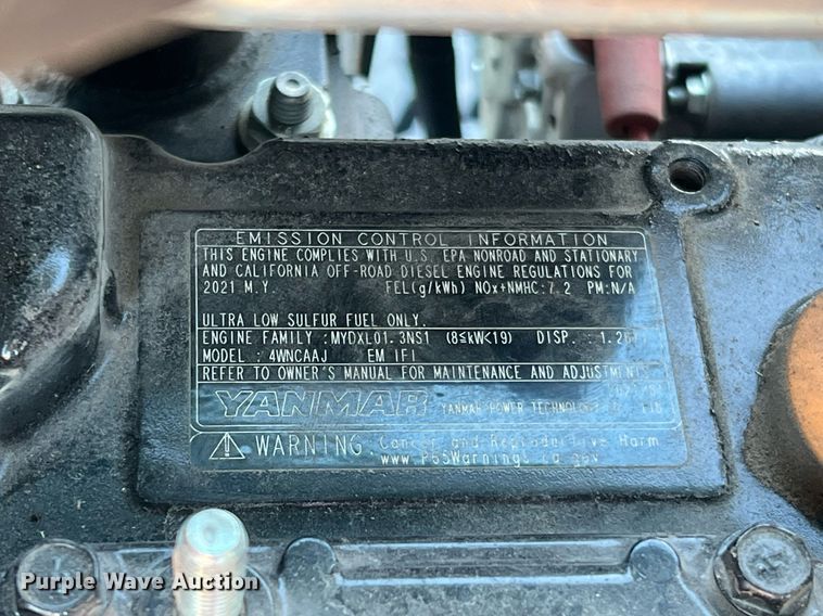 image for item MH9983 2021 John Deere 1025R  MFWD tractor